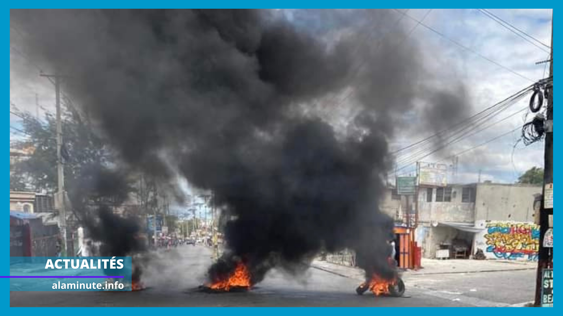 Des chauffeurs de taxis-moto protestent à Delmas